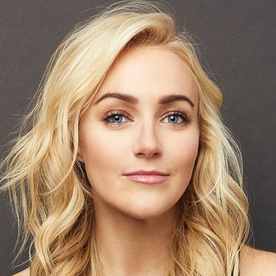 Betsy Wolfe