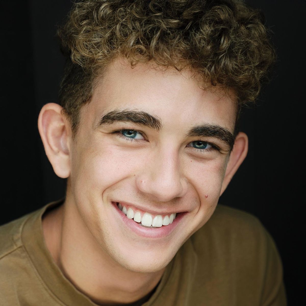 broadway-podcast-network-miguel-gil