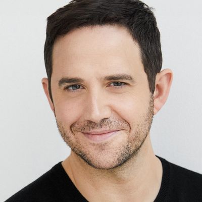 Santino Fontana