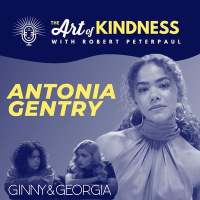 Antonia Gentry (Ginny & Georgia): Why Letting Go of Expectations is Just Peachy